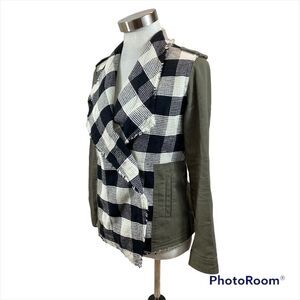 Skies Are‎ Blue Brand Mixed Media Army Green and Buffalo Check Jacket Size Small
